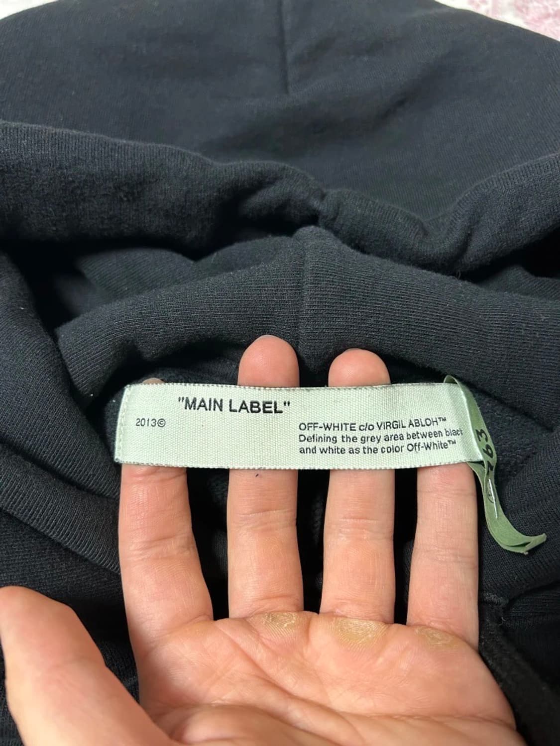 정품 오프화이트 애로우 테이프 후드티 90-S 블랙 상품이미지3