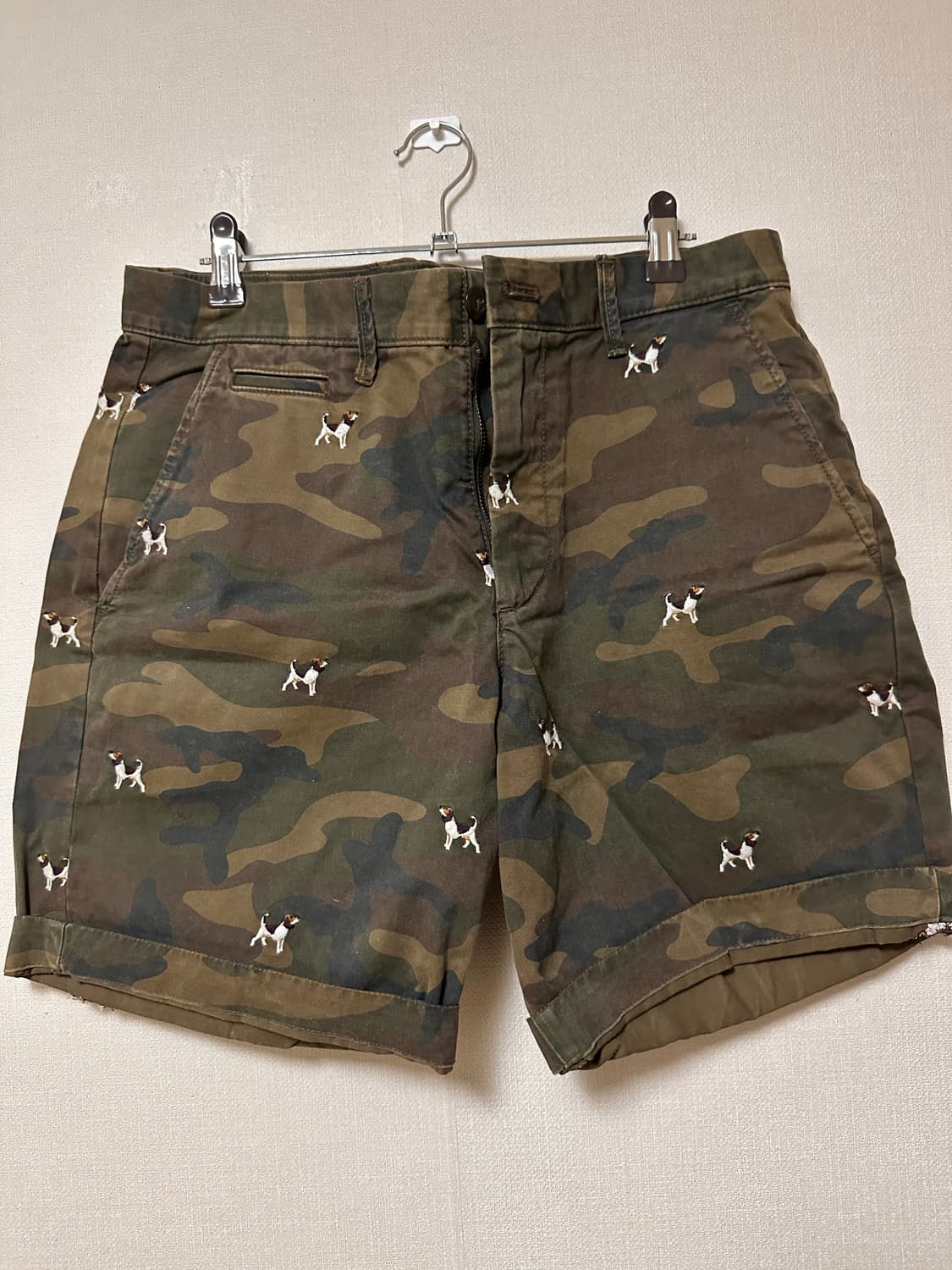 (탭만땐 새상품!!) GAP 카모플라쥬 강아지 자수 반바지 31사이즈 상품이미지1