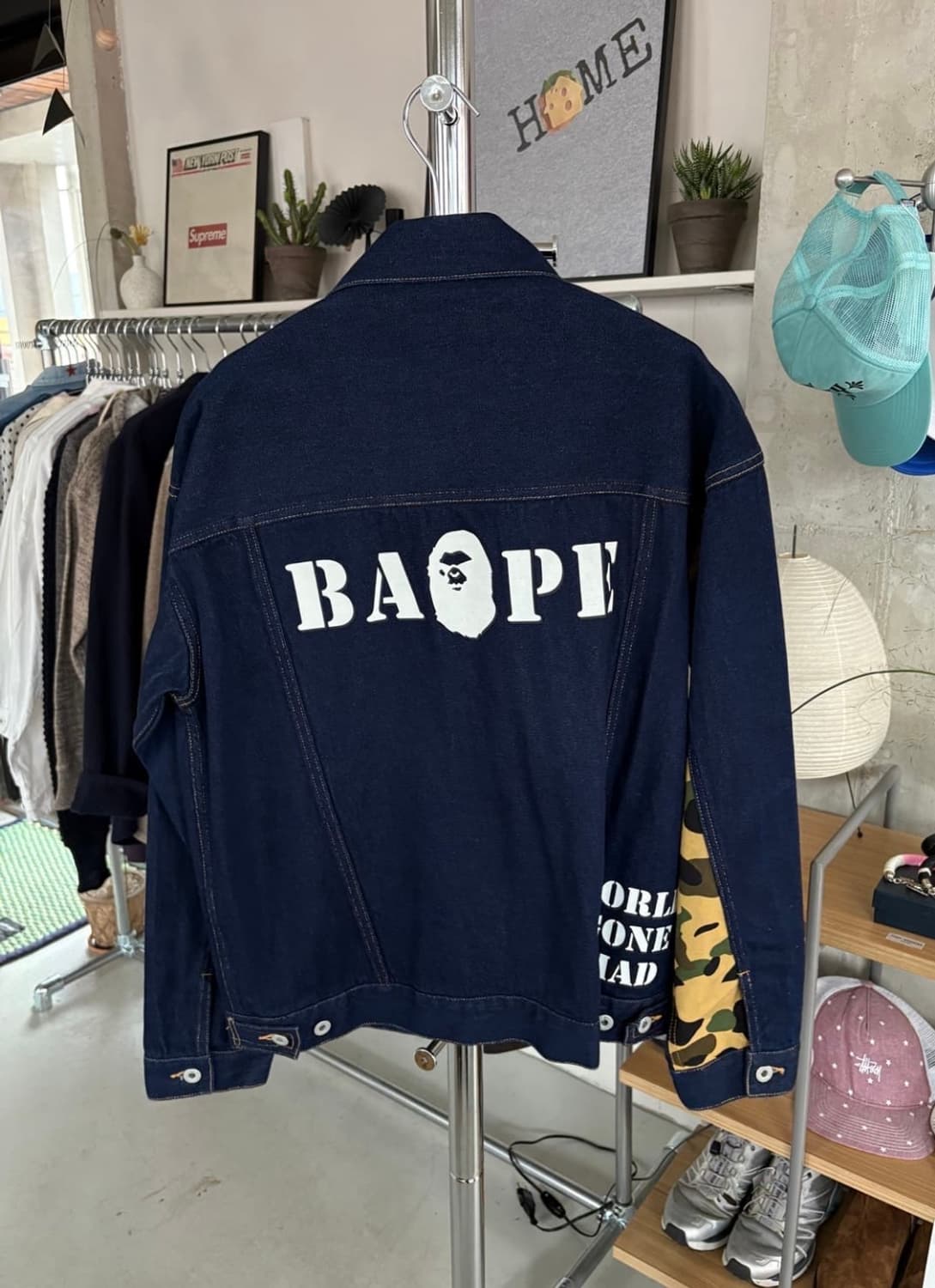 베이프 트리커 자켓 상품이미지1