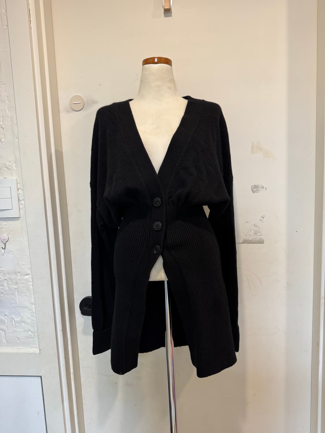 알렉산더왕 블랙 가디건 상품이미지4