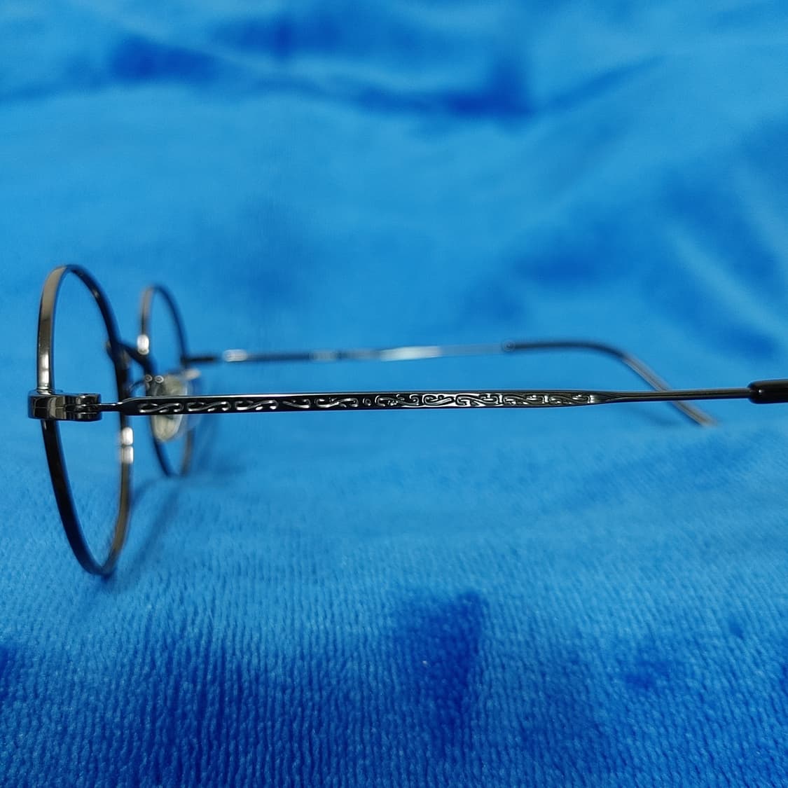 라운드 베타 티타늄 안경테 상품이미지5