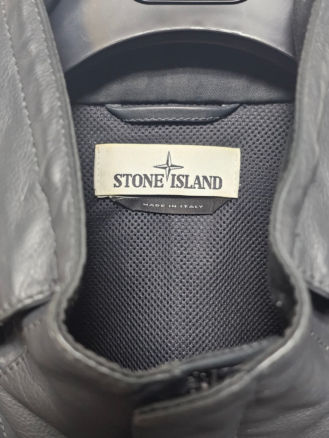 스톤아일랜드 OPAQUE LEATHER 자켓 상품이미지4