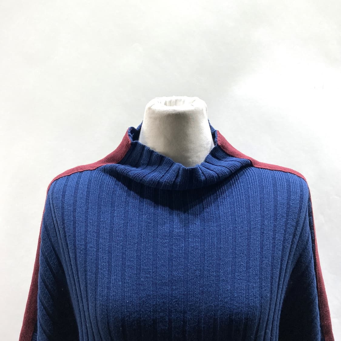 MOUSSY 마우지 여성니트티셔츠 네이비 F 상품이미지2