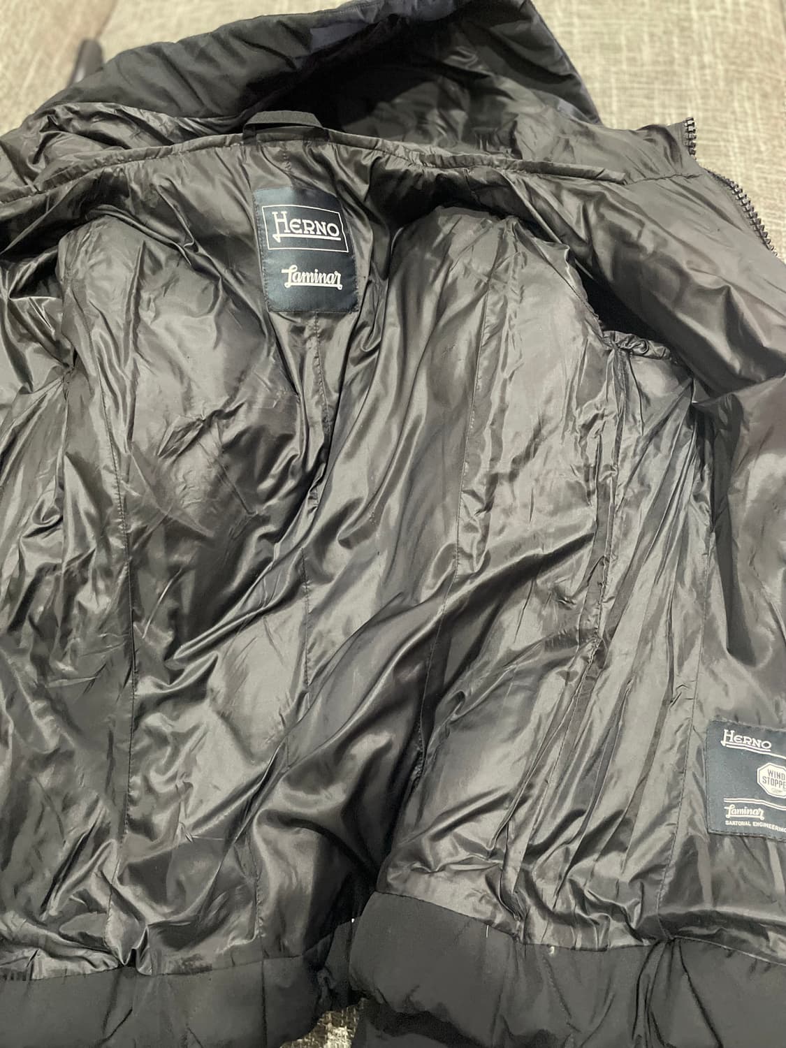 VETEMENTS 베트멍 로고 패치 후드티 XS 현대백화점  상품이미지4