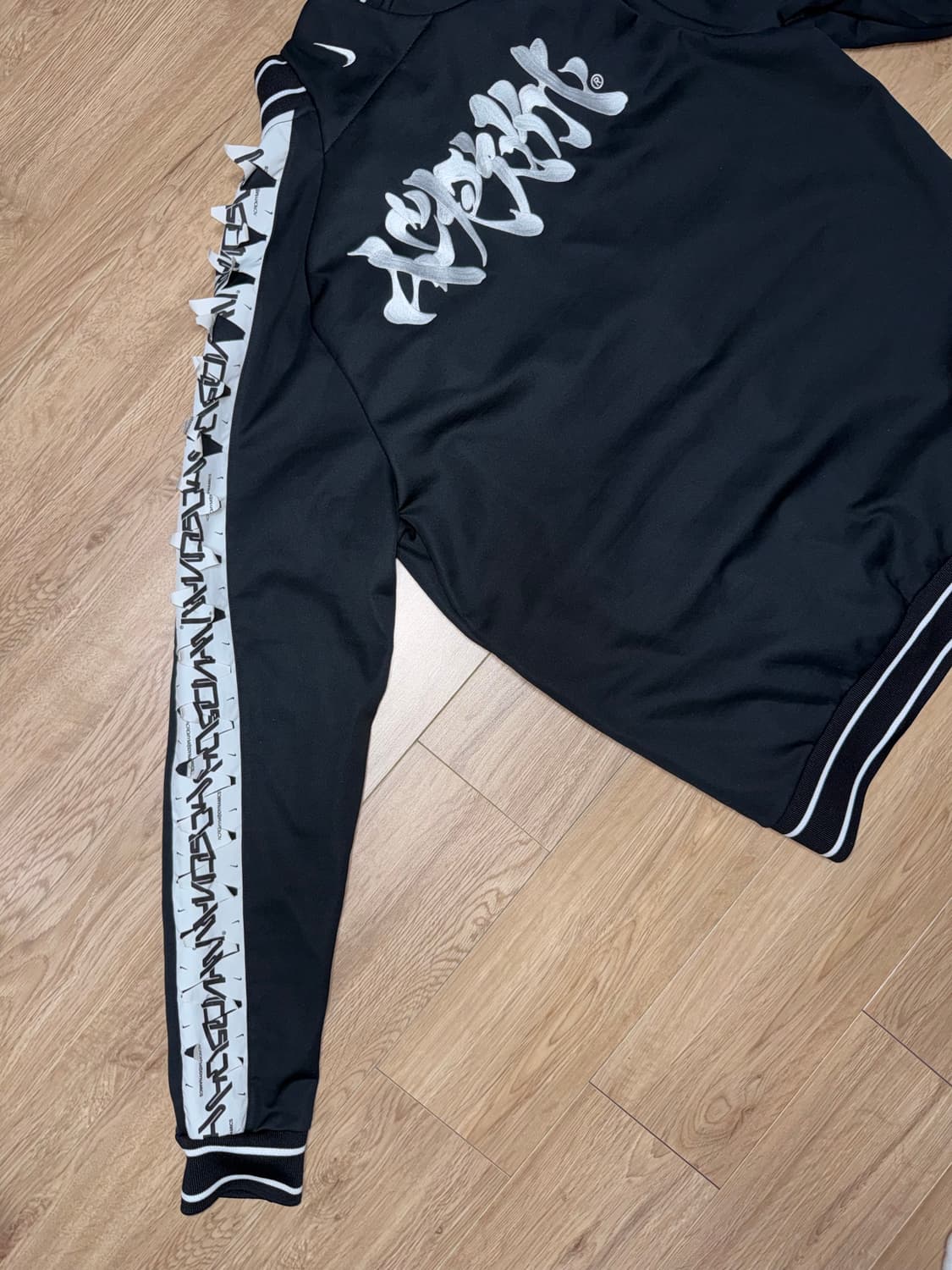 나이키 아크로님 트랙탑 상품이미지8