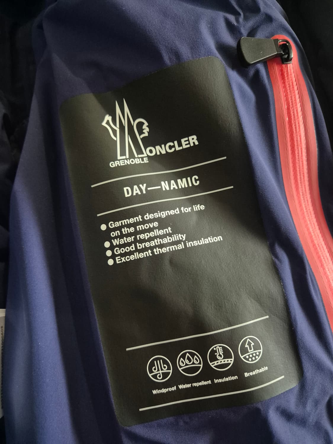 몽클레어 아르세사즈 숏 패딩 3사이즈 상품이미지2