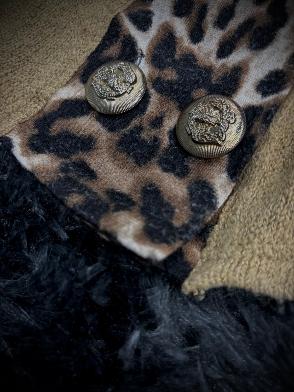 d.i.a. 베이지 호피 금장 가디건 상품이미지6