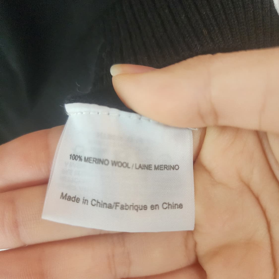 토리버치 블랙 가디건 금장 로고 상품이미지4