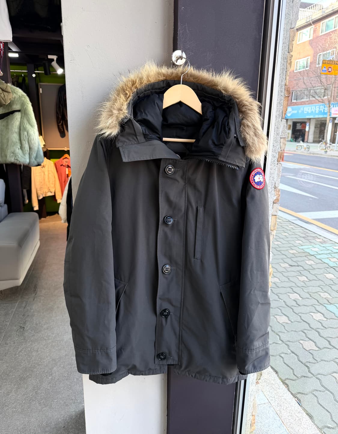 M/ 캐나다구스 Chateau 샤토 다운 패딩점퍼 상품이미지2