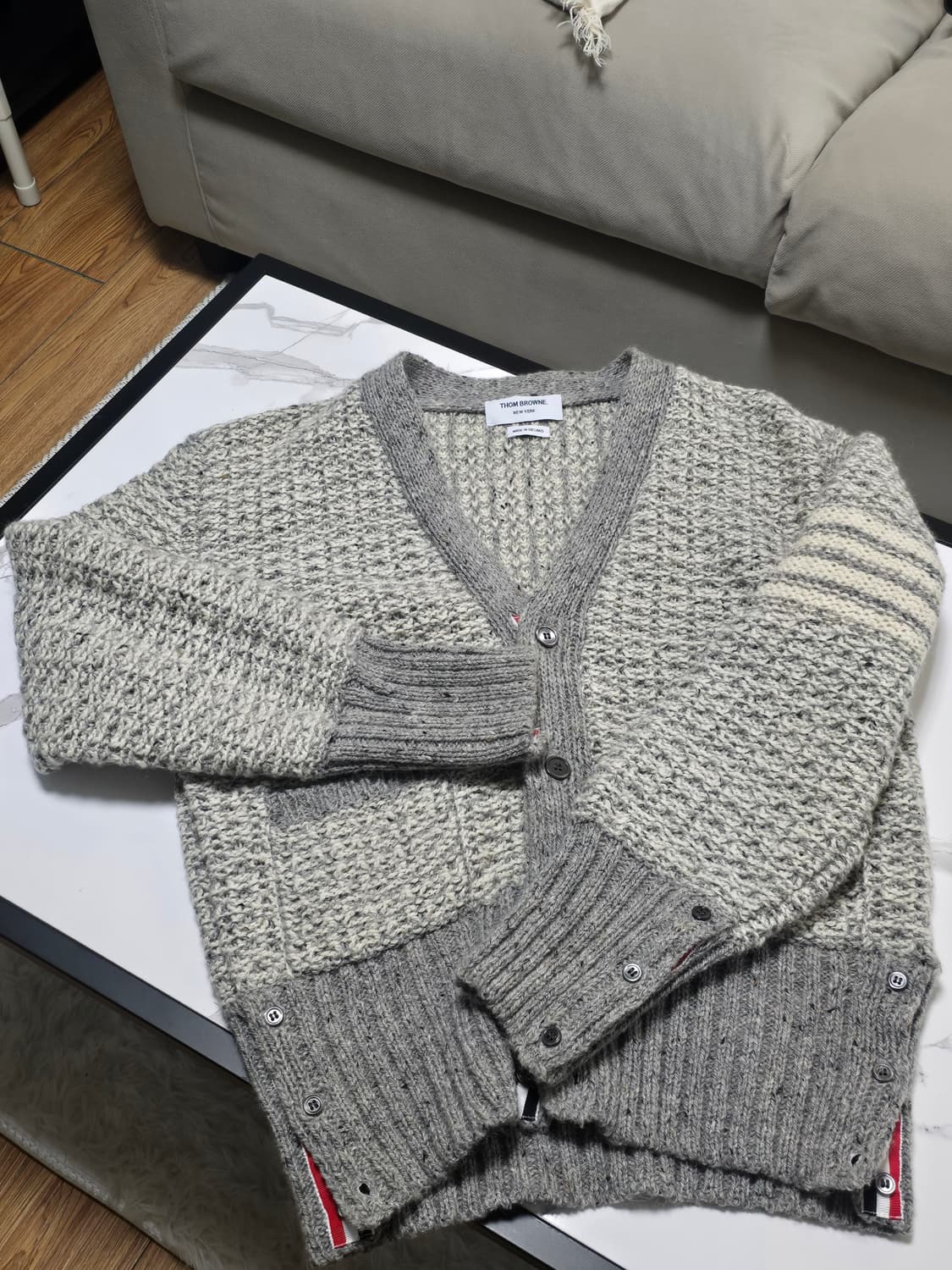 톰브라운 트위드 가디건 4사이즈 상품이미지1