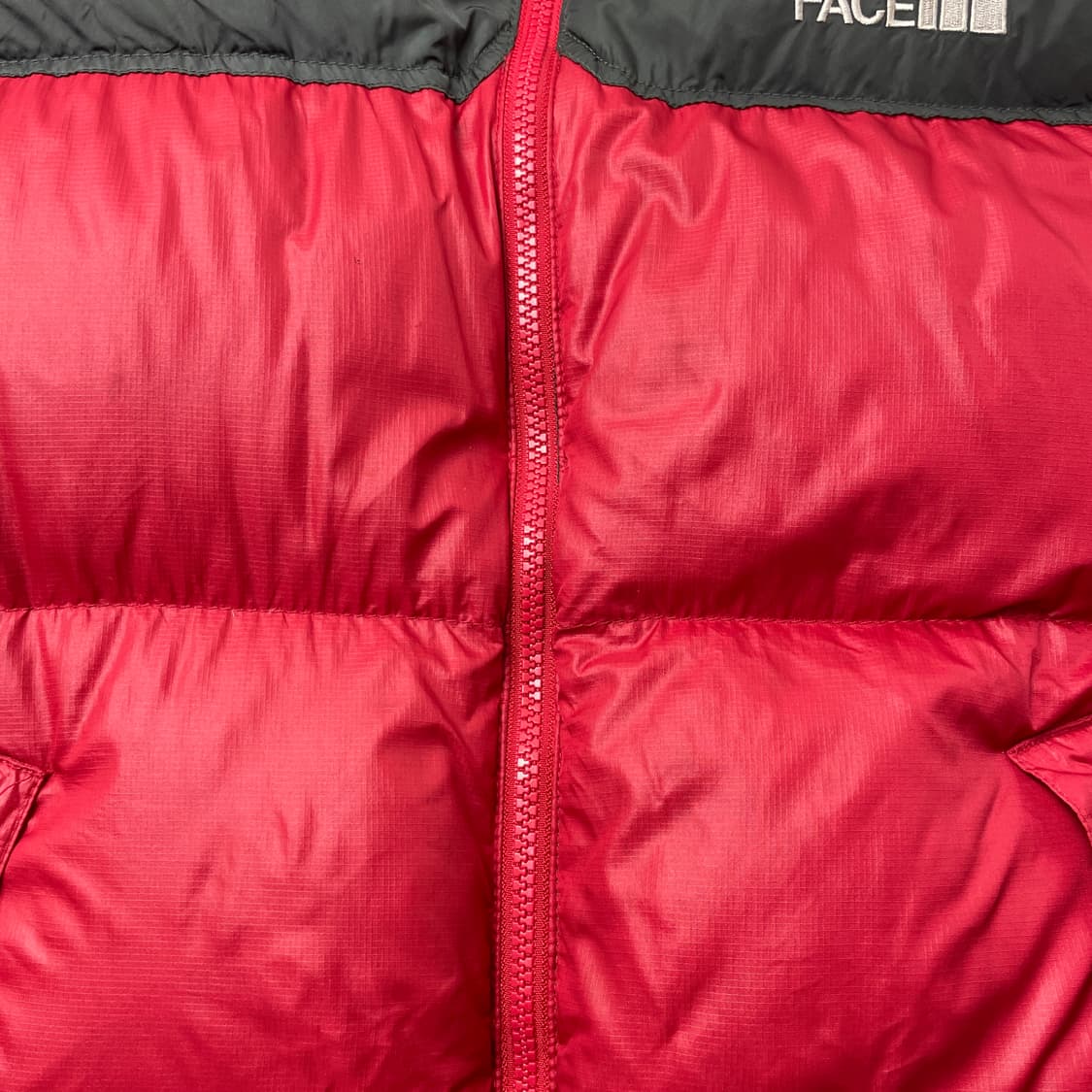 [중고] 노스페이스 700 구스다운 패딩 레드 90 상품이미지4