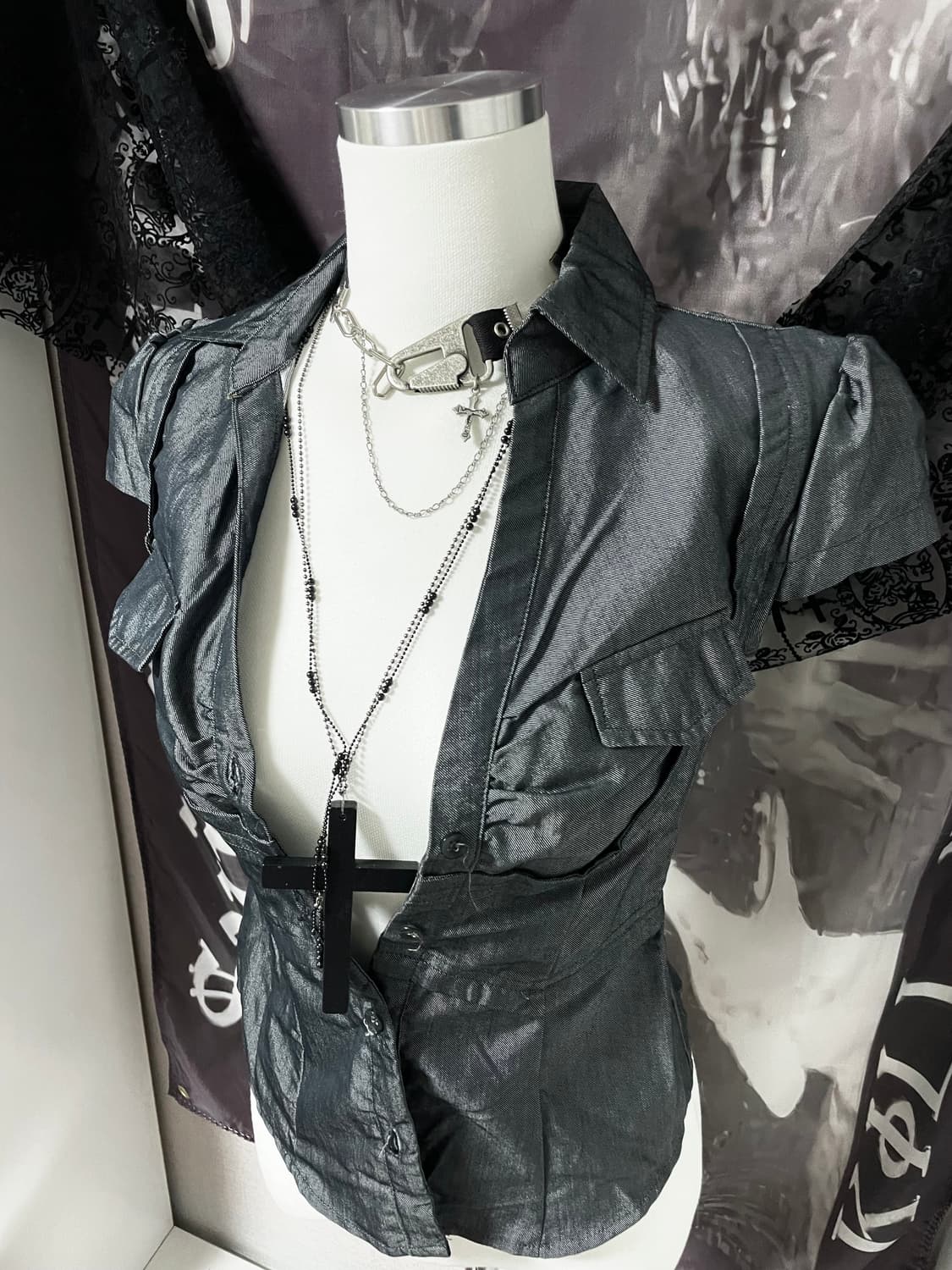 빈티지 셔링 포켓 슬림핏 레이어드 블라우스 오네갸루로걀탑베메클핀터깔00s 상품이미지2