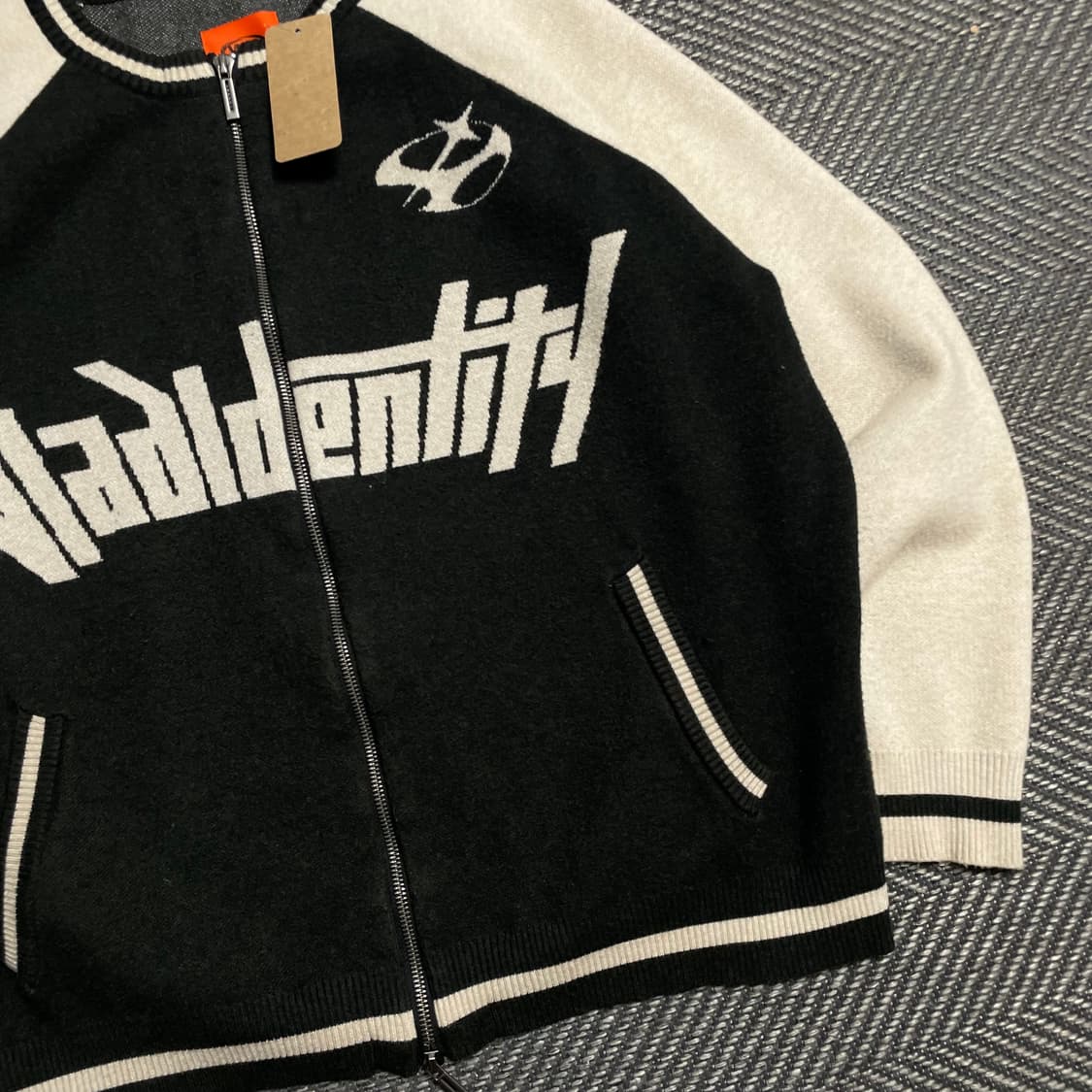 디미트리블랙 아트웍 빅로고 투웨이 레글런 니트 집업o 5376 상품이미지2