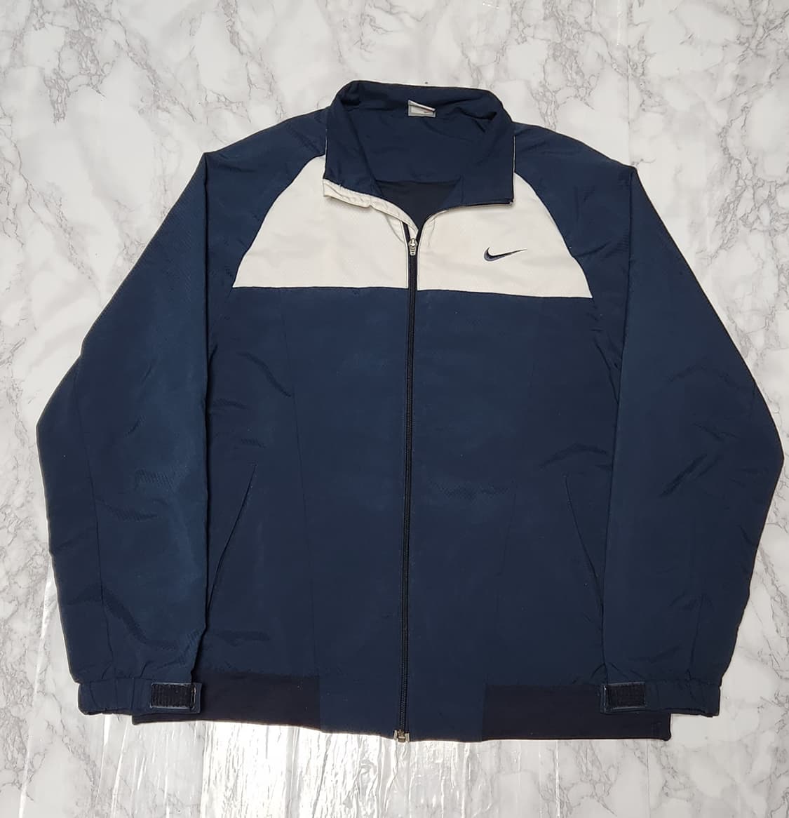 나이키 네이비x화이트 바람막이 자켓 상품이미지1