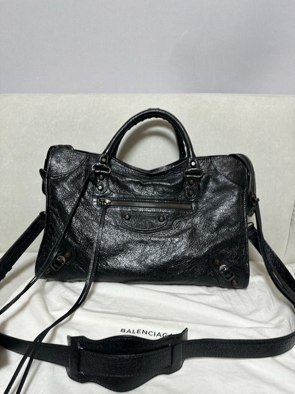 [SA 정품] 발렌시아가 시티 모터백 미디움 블랙 신 상품이미지1