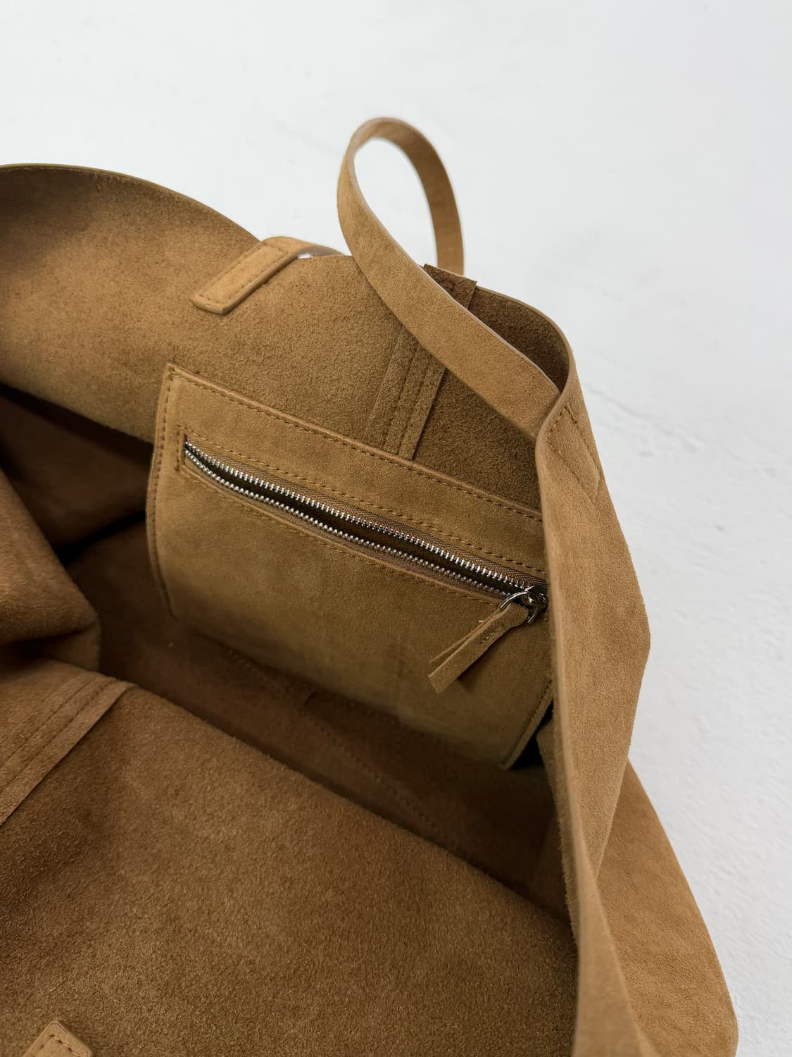 maxi cow suede shopper bag 상품이미지4