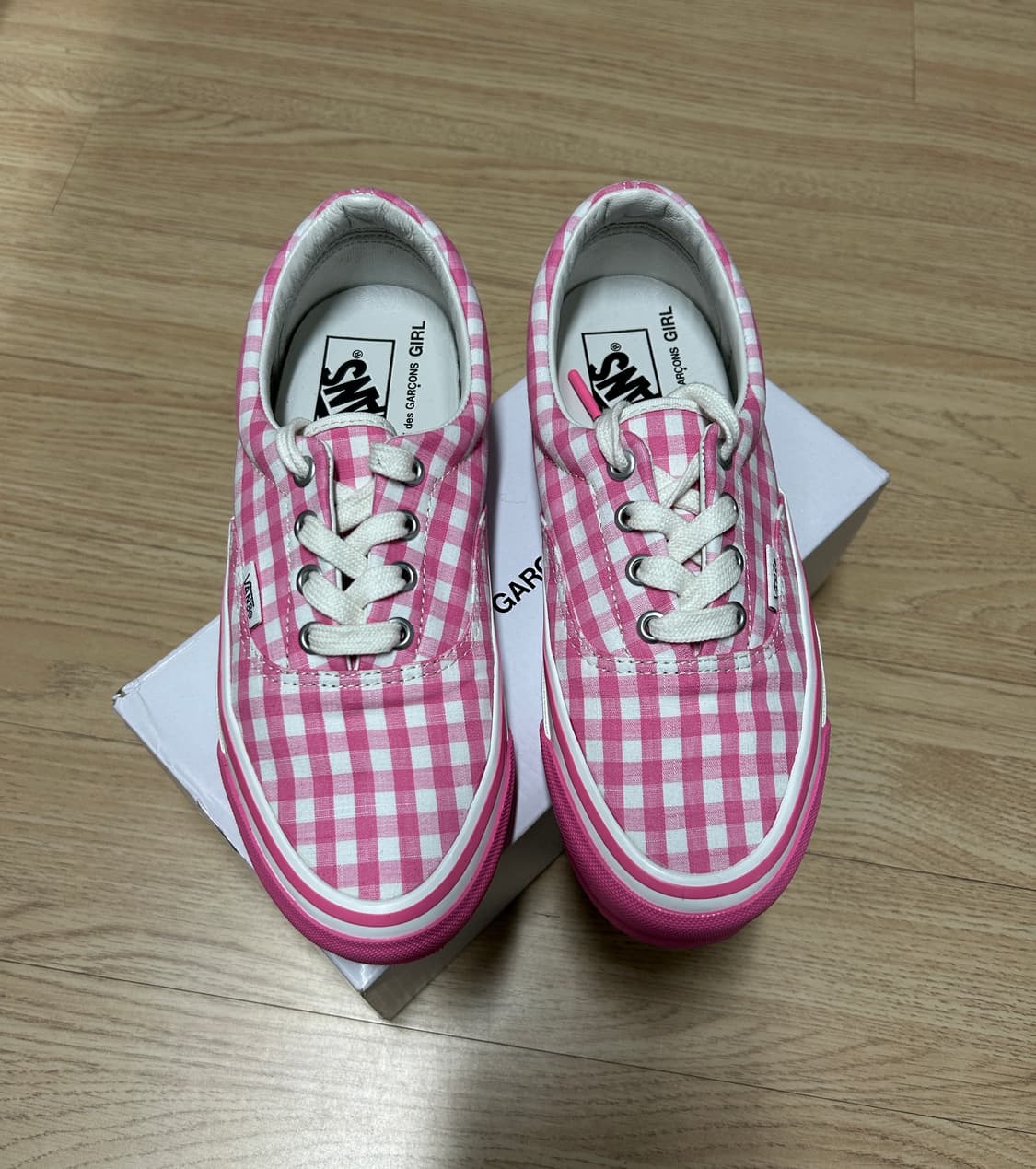 꼼데가르송걸x반스 새상품 상품이미지1