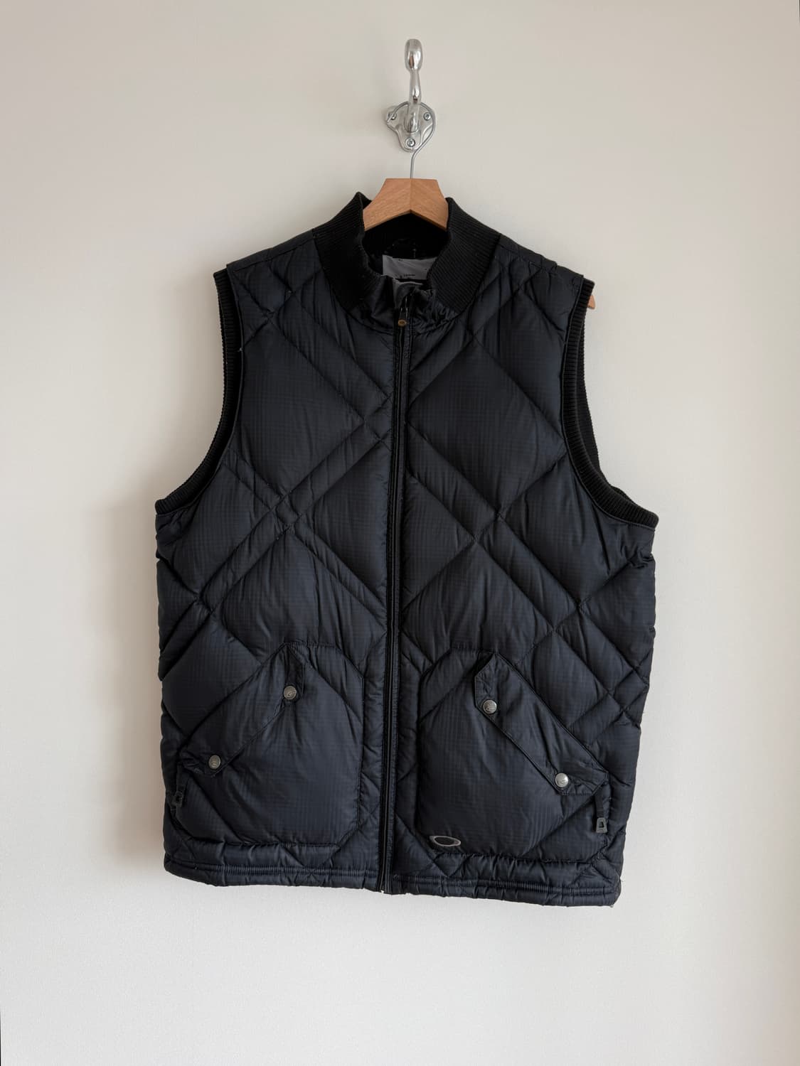 오클리(Oakley) 패딩 베스트 상품이미지1