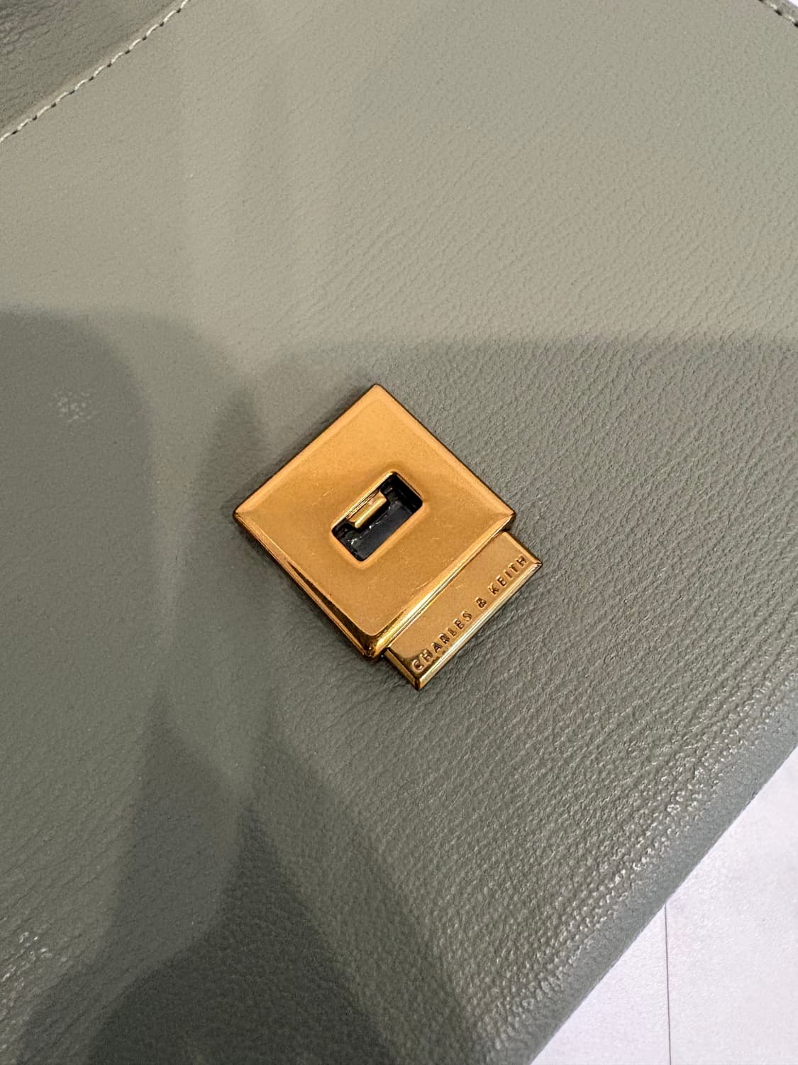 charles&keith chain crossbag 상품이미지4