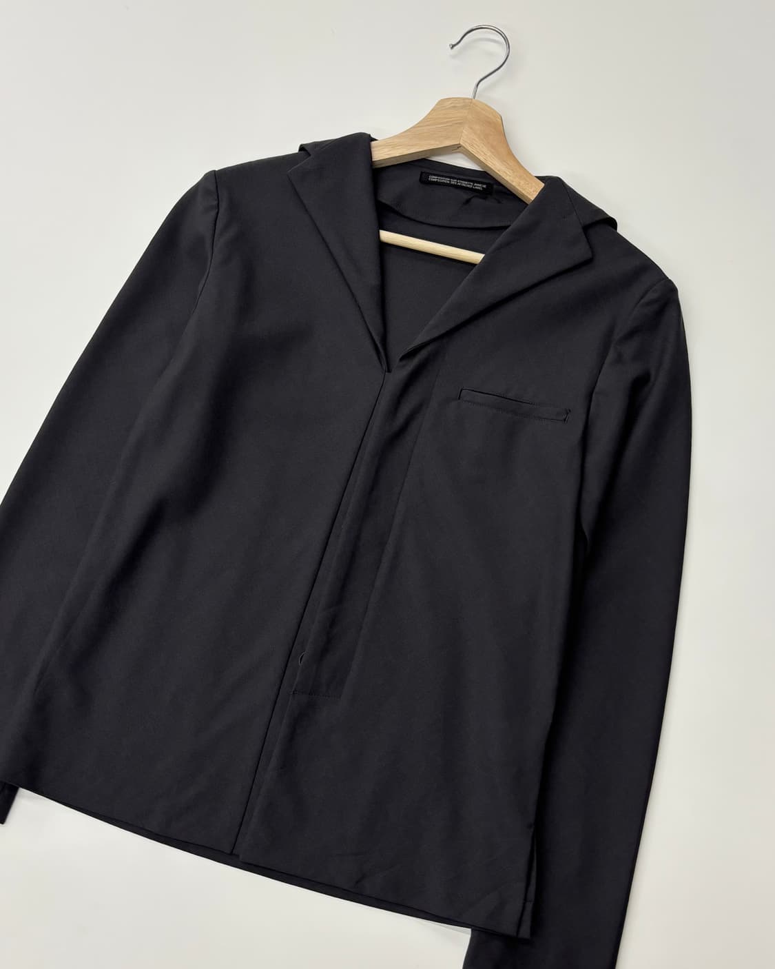 YohjiYamamoto+Nior 요지야마모토 느와르 챠콜 카라 블라우스 상품이미지2
