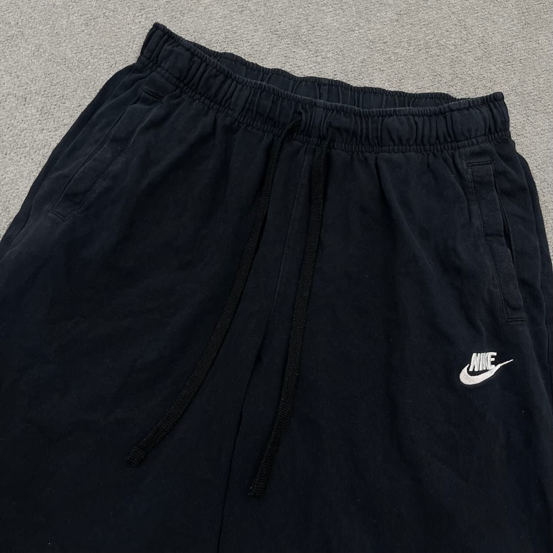 L 나이키 블랙 반바지 상품이미지2