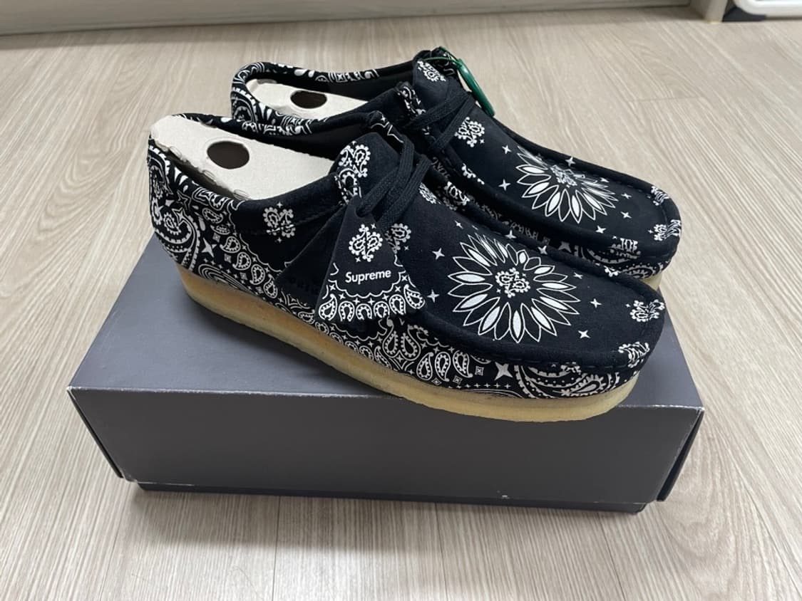 [eu42] [265-270]슈프림 x 클락스 왈라비 상품이미지3