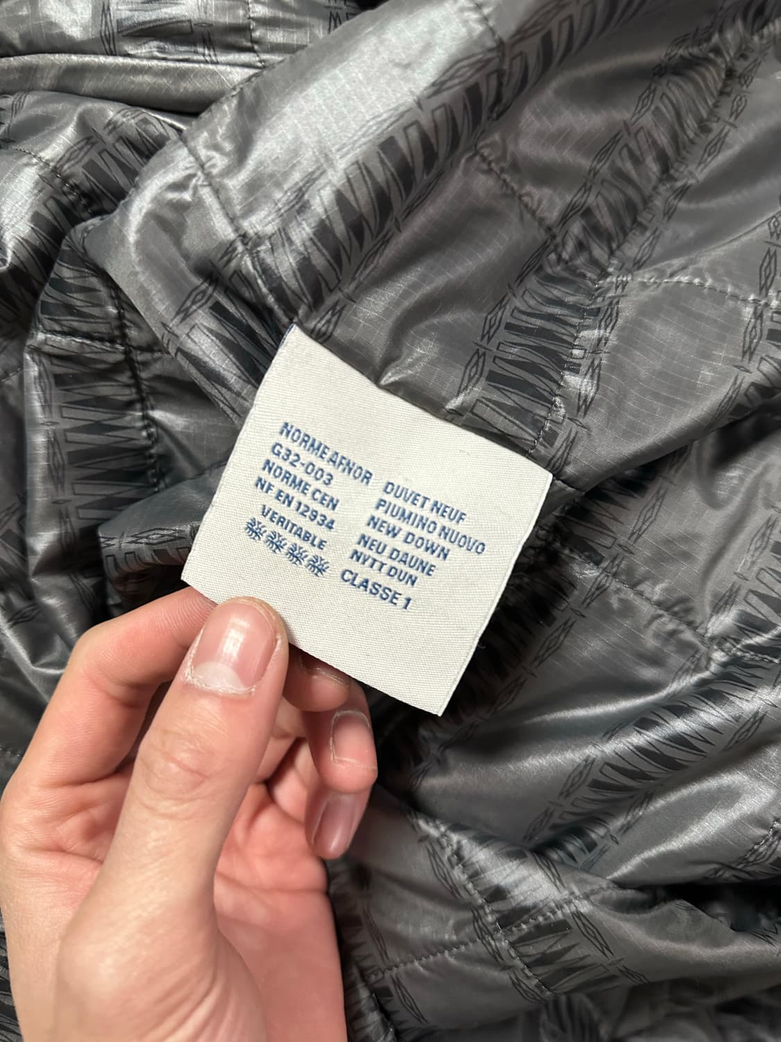 몽클레어 텐잠  패딩 1사이즈 (90-95 추천) 정품 상품이미지10