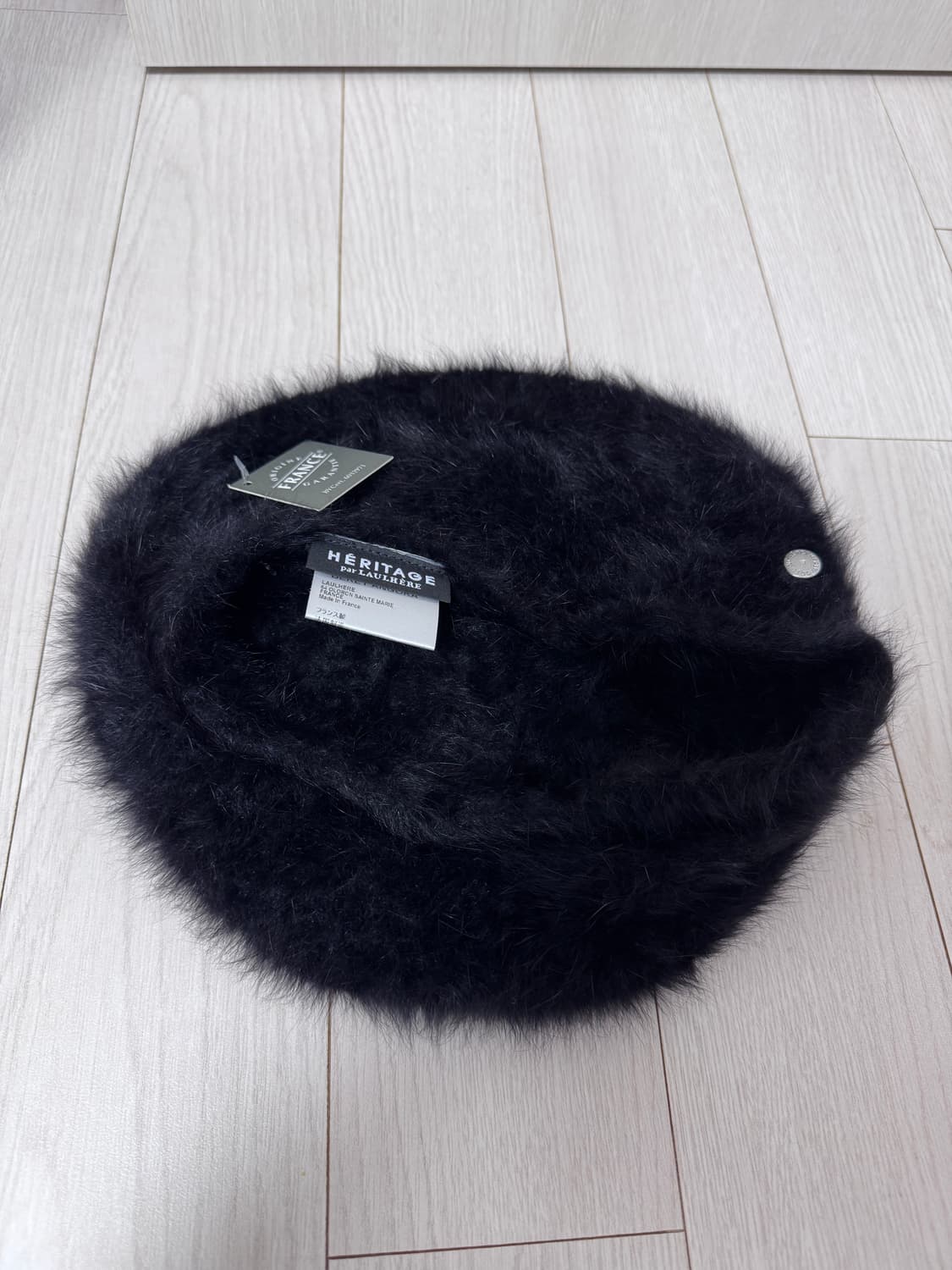 laulhere 앙고라 블랙색상 판매합니다  상품이미지2