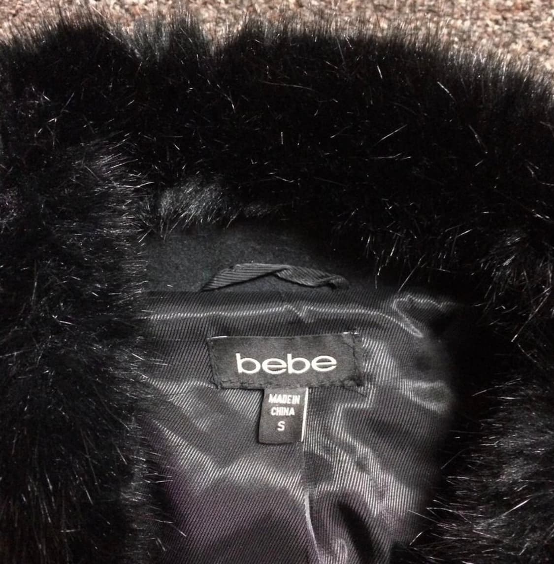 bebe 금장 퍼 크롭 코트 상품이미지2