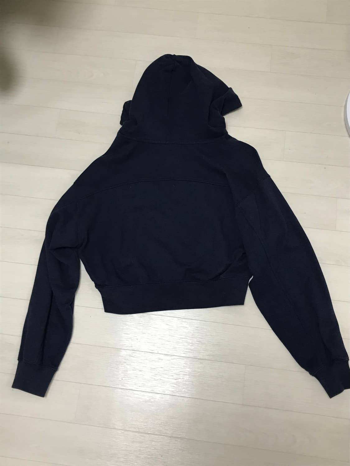 무신사 스탠다드 우먼 볼륨 크롭 후드집업 네이비 M 상품이미지8