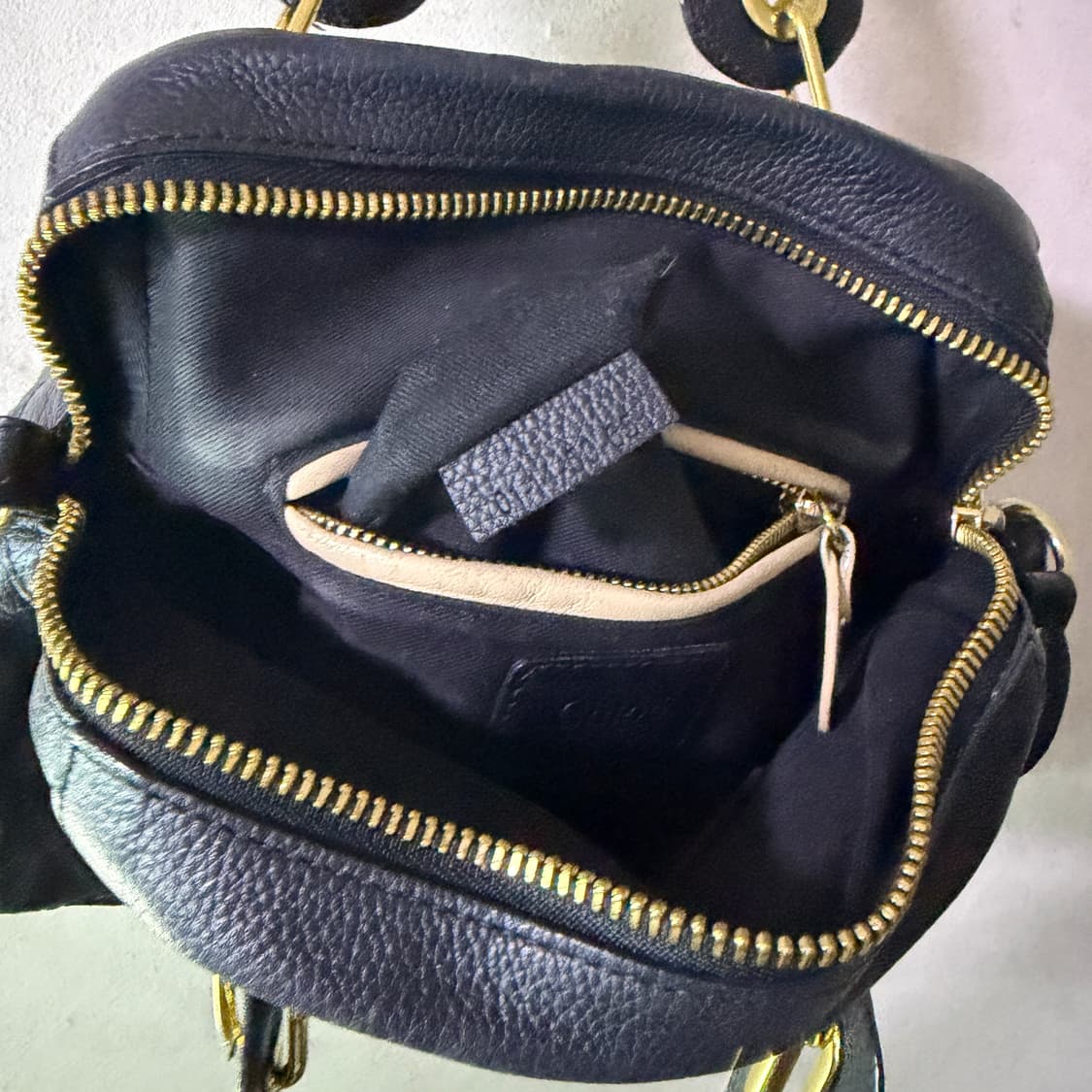 끌로에 파라티 여성 토트백 블랙 상품이미지10