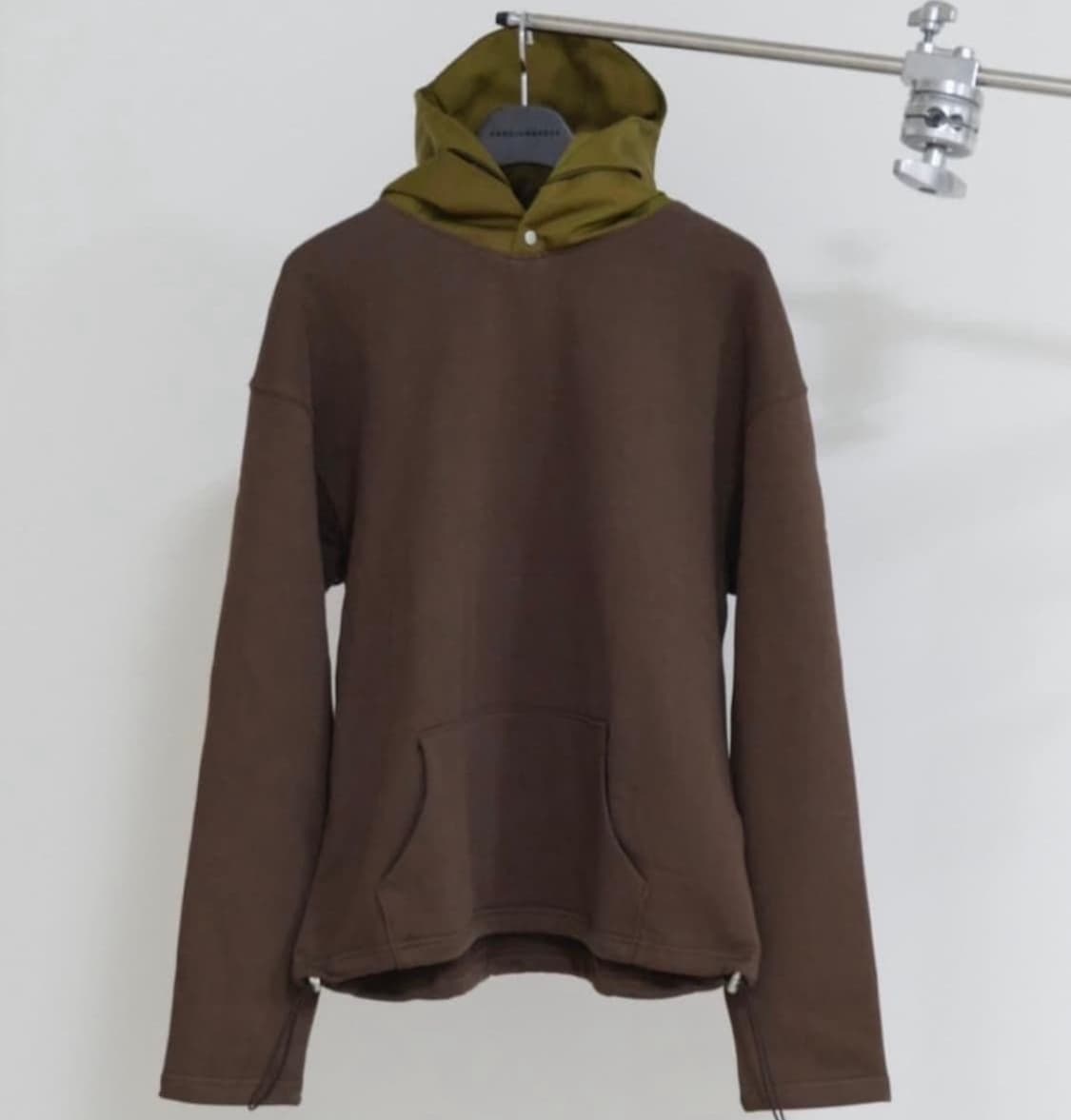 교환1)브로큰엄브렐라 강정석 후드 색상 교환 상품이미지1