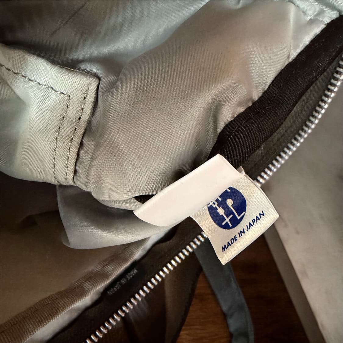 요시다포터 스웨이드 블렌딩 헬멧 크로스백 상품이미지8