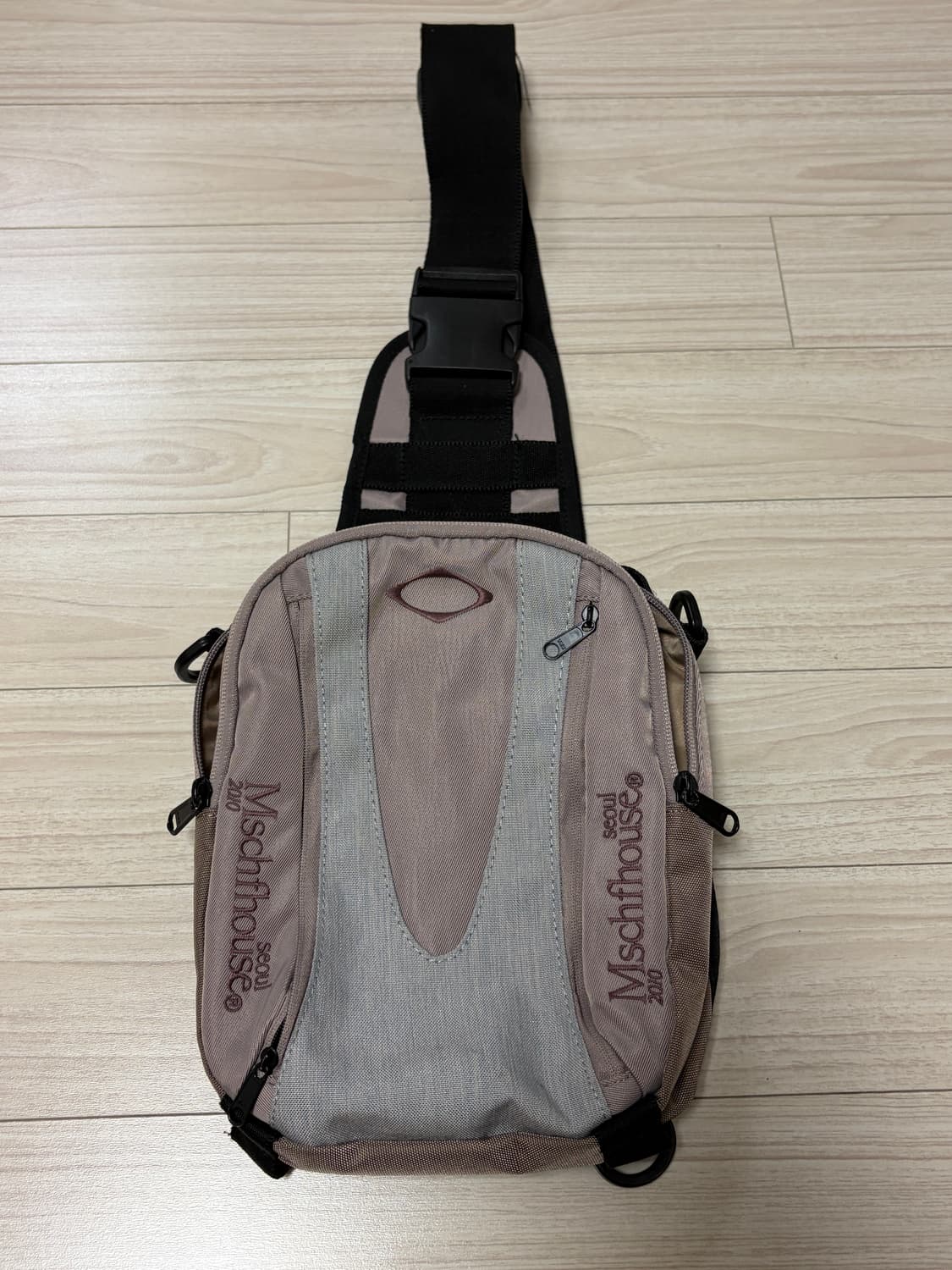 미스치프 롬버스 핑크그레이 슬링백 상품이미지1