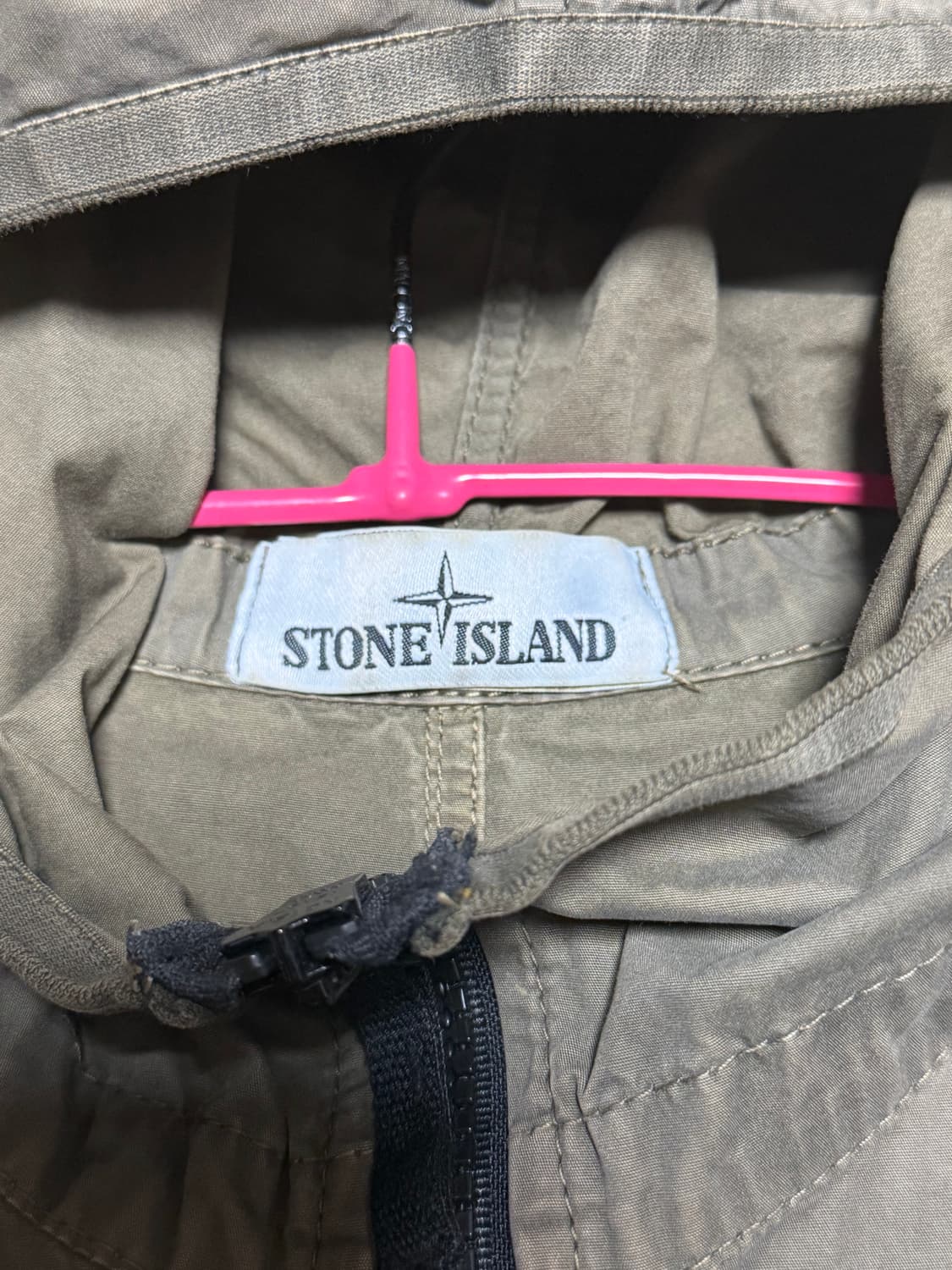 [사이즈 모름]스톤 아일랜드 가먼트 후드 자켓 카키 상품이미지2