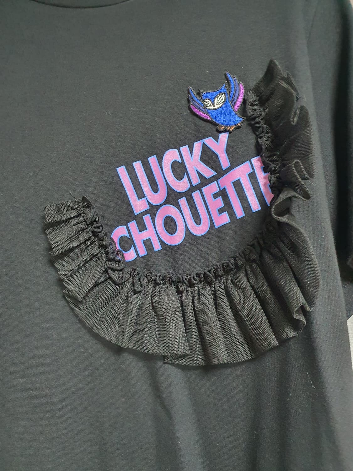 럭키슈에뜨 프릴 디테일 믹스매치 여유핏반팔 티셔츠38 s~m 상품이미지5