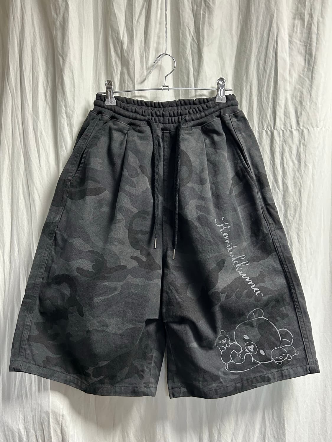 허그유어스킨 카모 코리락쿠마 버뮤다 팬츠 free 상품이미지1