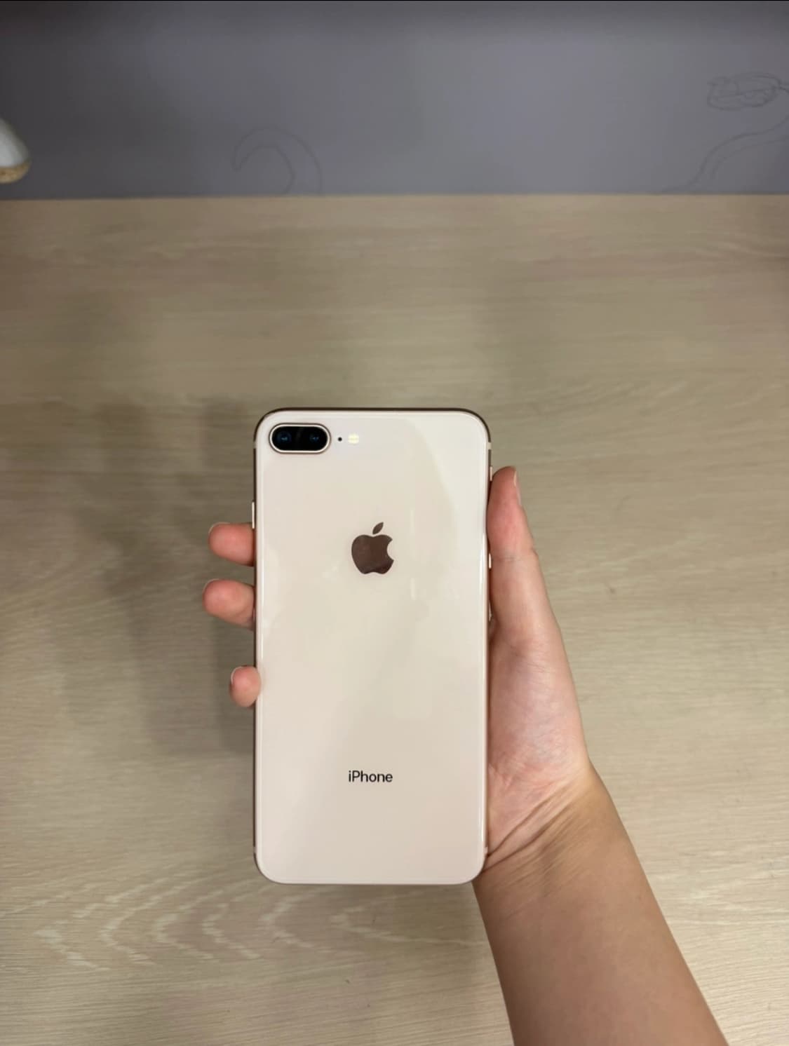 아이폰8플러스 64GB 상품이미지1