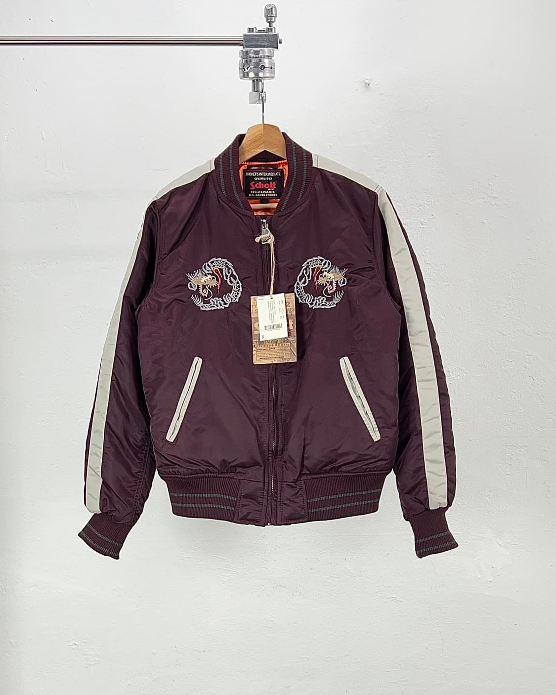 쇼트 NYC 버건디 라이닝 드래곤 스카잔 봄버 자켓 상품이미지2