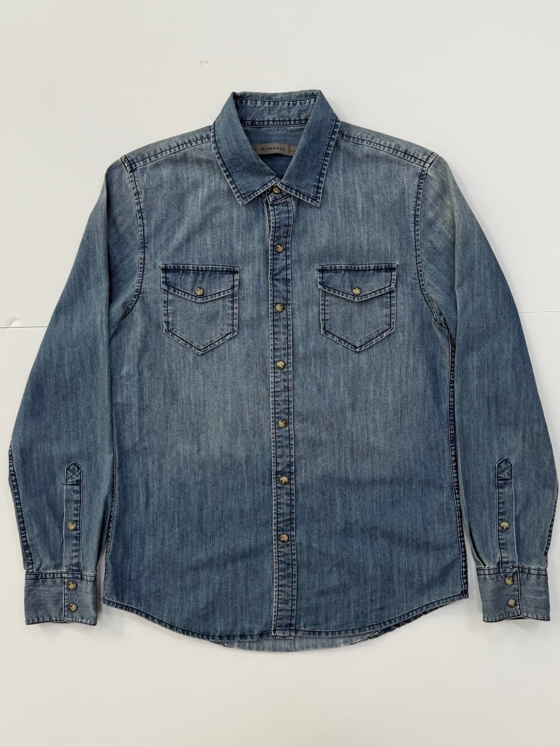 지오다노 웨스턴 데님 셔츠 상품이미지1