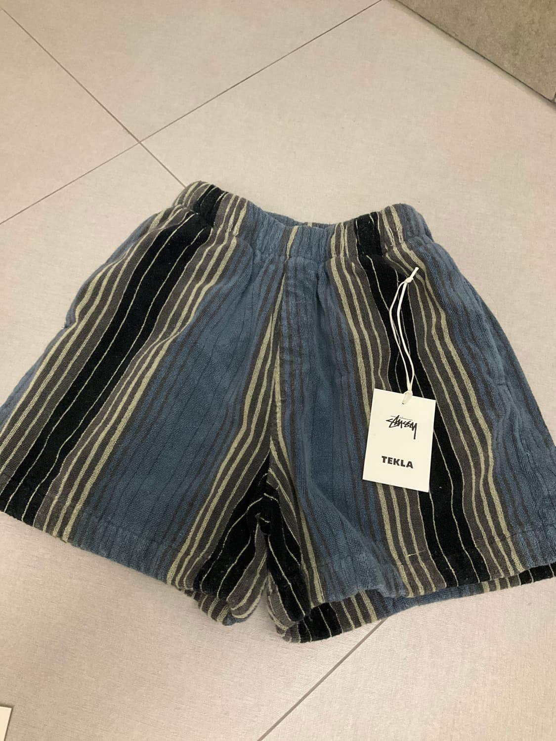 테클라스투시 쇼츠 상품이미지1