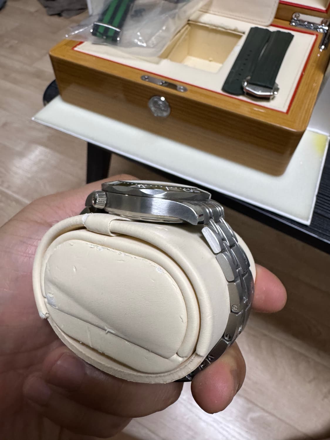 오메가 씨마스터 300 상품이미지3