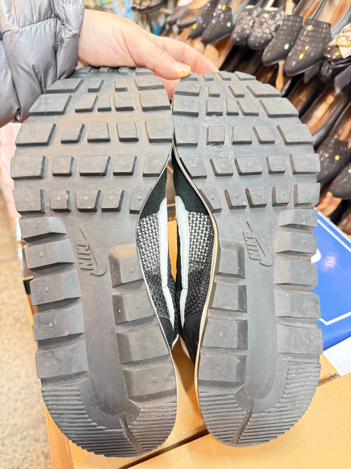 (285) 나이키 X 사카이 베이퍼와플 블랙 화이트 상품이미지5