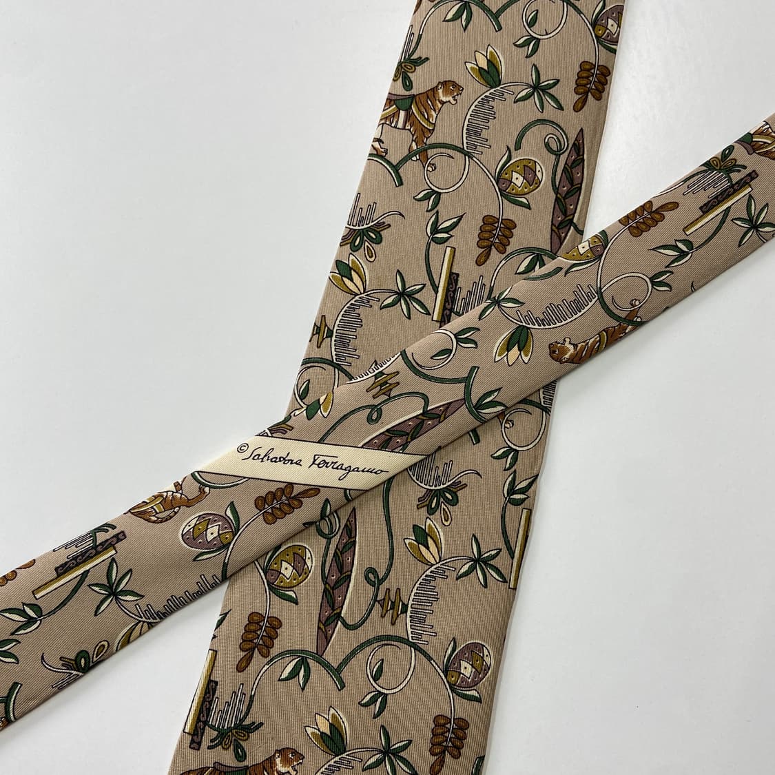 페레가모(Ferragamo) 명품 정품 넥타이 상품이미지6