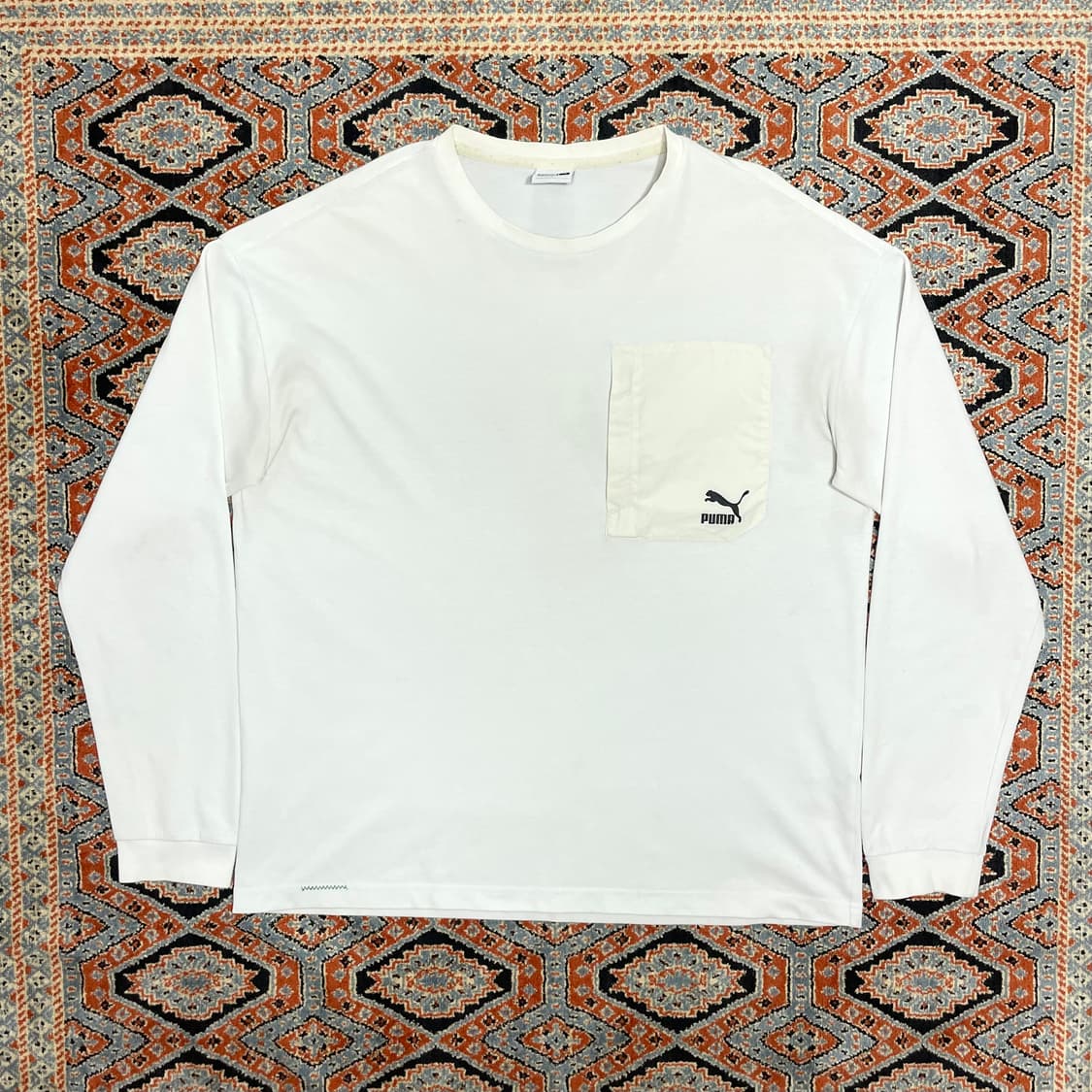 푸마 백프린팅 화이트 포켓 긴팔 티셔츠 남성L 상품이미지1