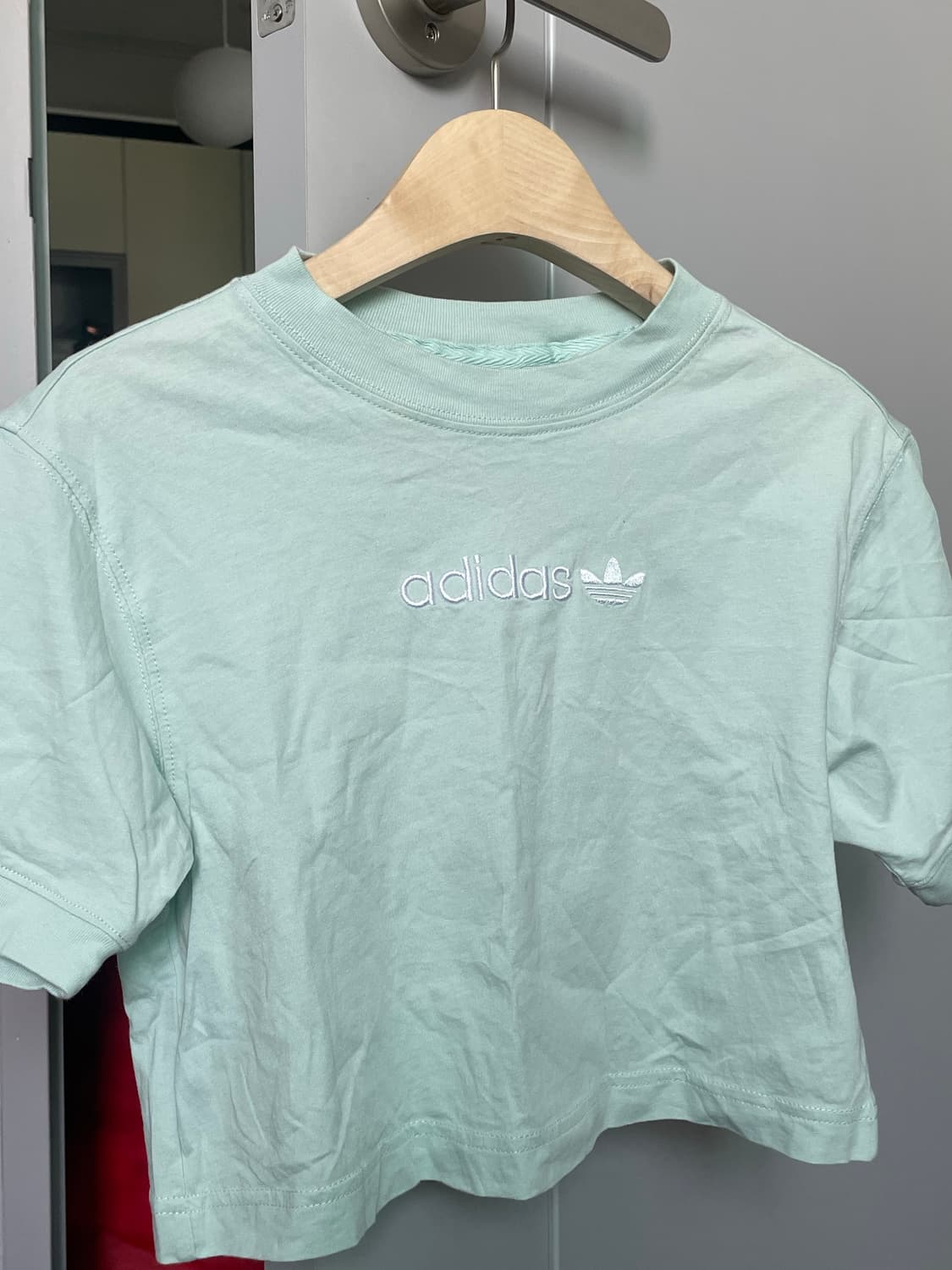 아디다스 오리지널 크롭 반팔티 XS 상품이미지9