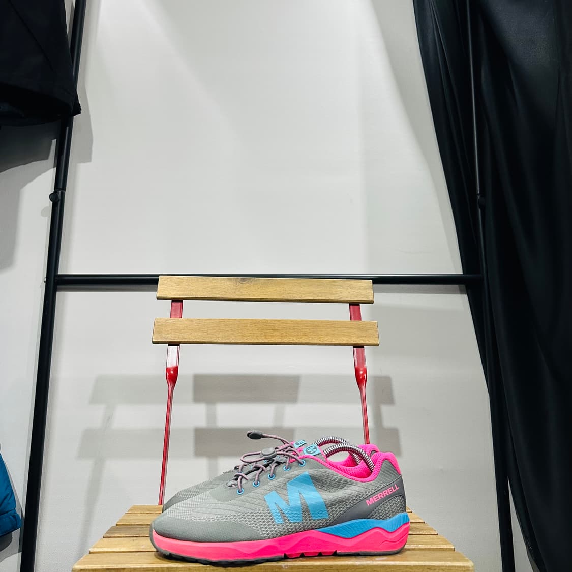 UK6) 250 머렐 트레킹화 남녀 공용 베르센트 로우 상품이미지3