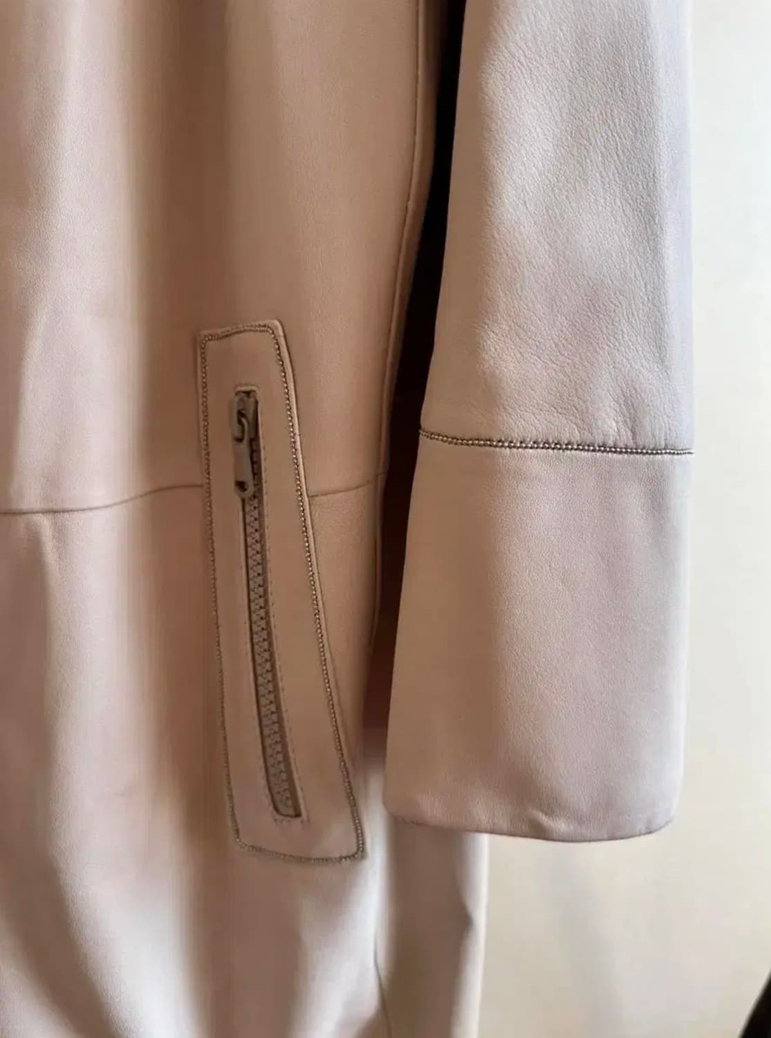 정품 브루넬로쿠치넬리 최고가 양가죽코트 정품40사이즈 상품이미지4