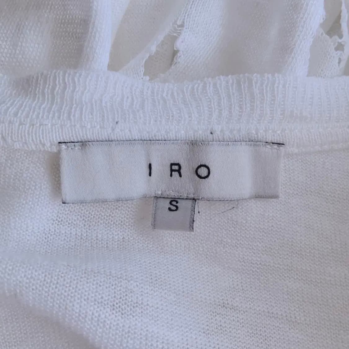 IRO 펀칭 롱슬리브 상품이미지6
