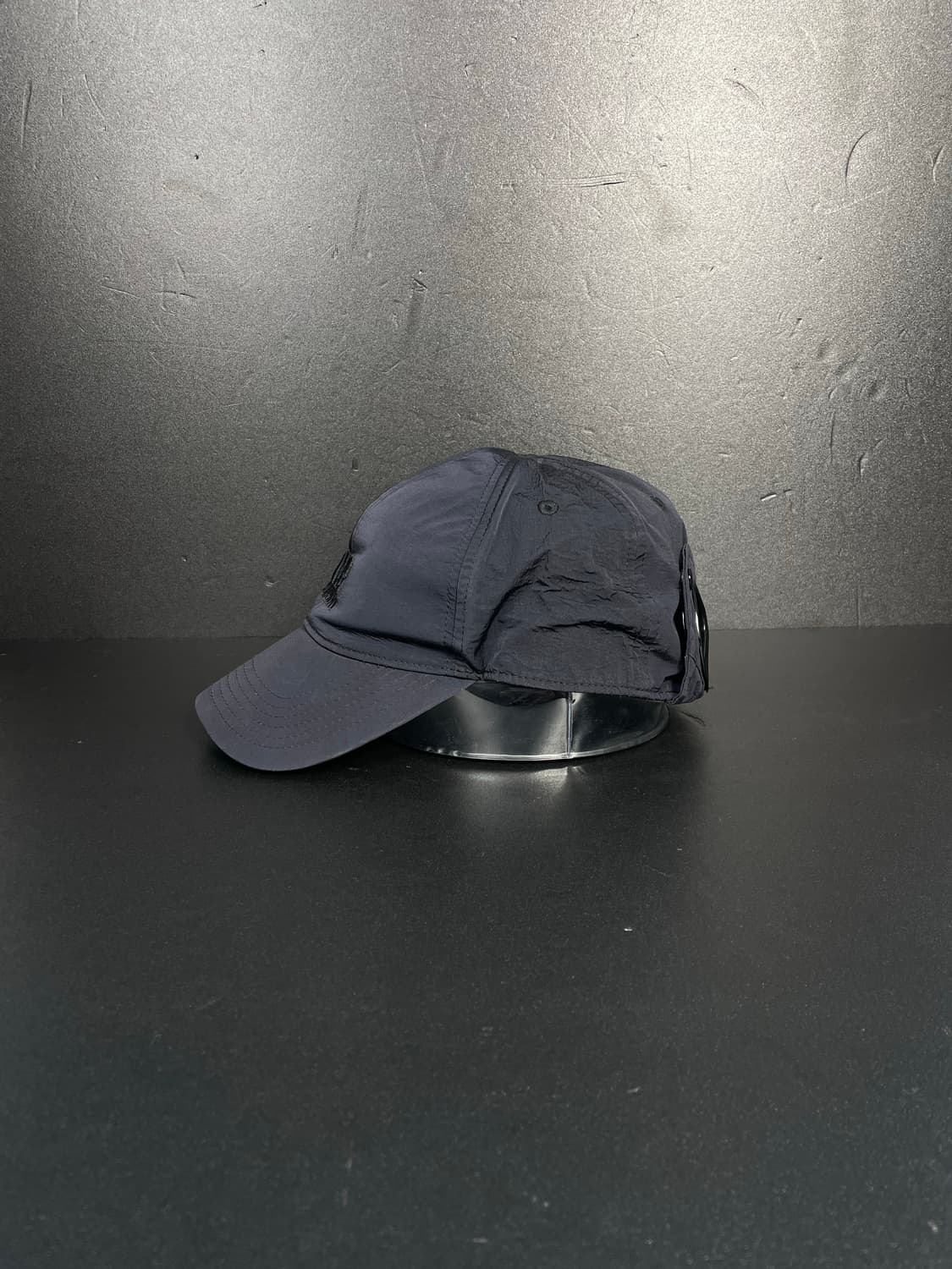 [XL] CP컴퍼니 크롬-R 고글 볼캡 QR인증 상품이미지3